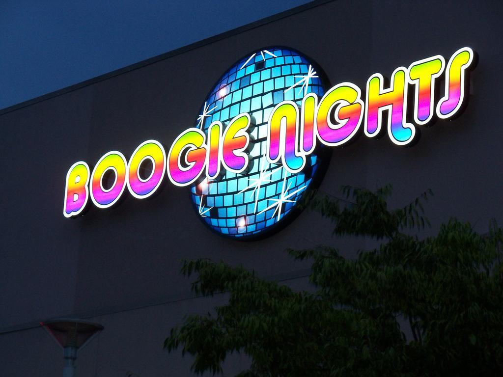 Le Merigot At Tropicana Evansville Bagian luar foto