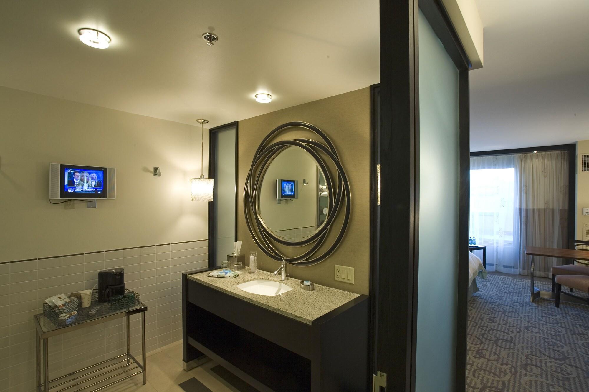 Le Merigot At Tropicana Evansville Bagian luar foto