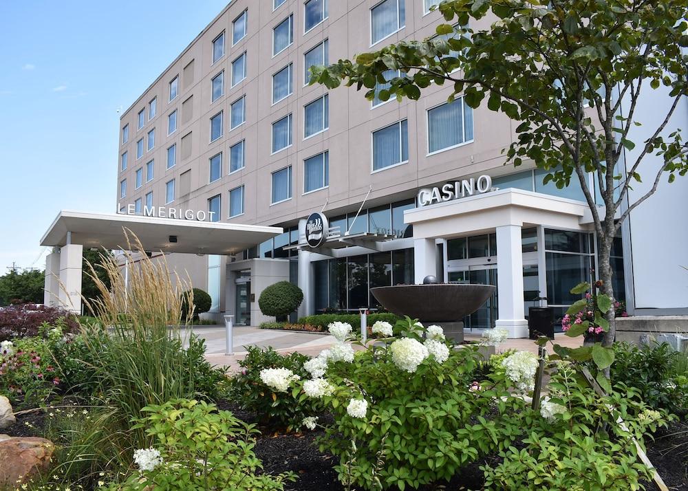 Le Merigot At Tropicana Evansville Bagian luar foto