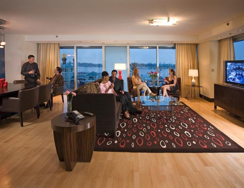 Le Merigot At Tropicana Evansville Bagian luar foto