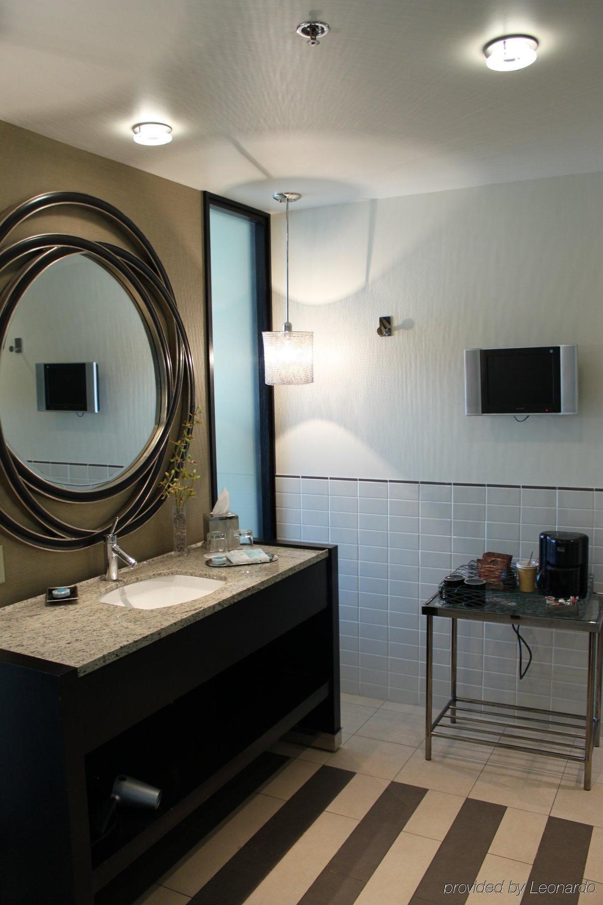 Le Merigot At Tropicana Evansville Bagian luar foto